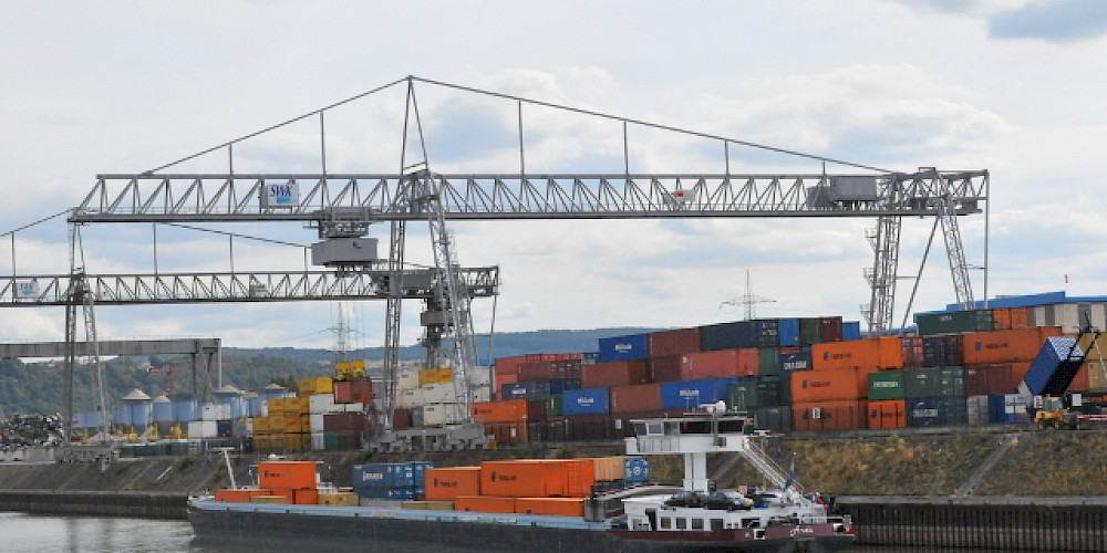 HIT Germany, Hafentechnik, Industrietechnik, Automatisierung, Move-e-star, Hebezeuge, Öl, Gas, Fluide