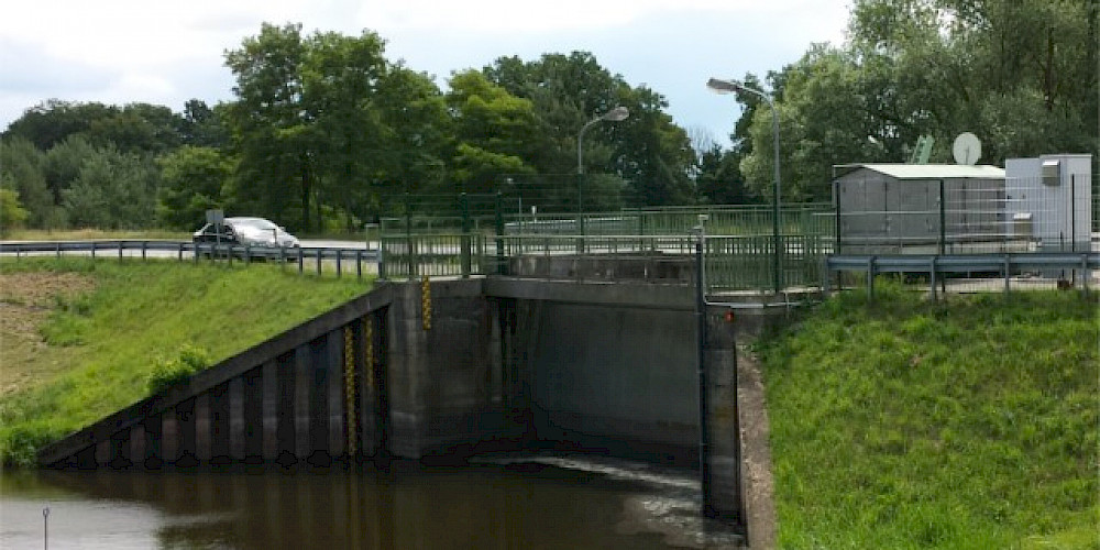 HIT Germany, Hafentechnik, Industrietechnik, Automatisierung, Move-e-star, Hebezeuge, Öl, Gas, Fluide